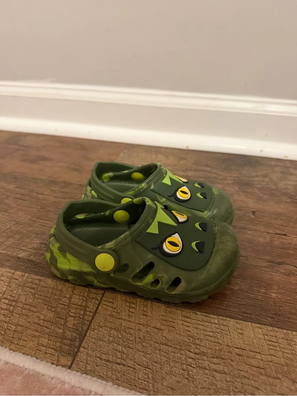 N/A fun green